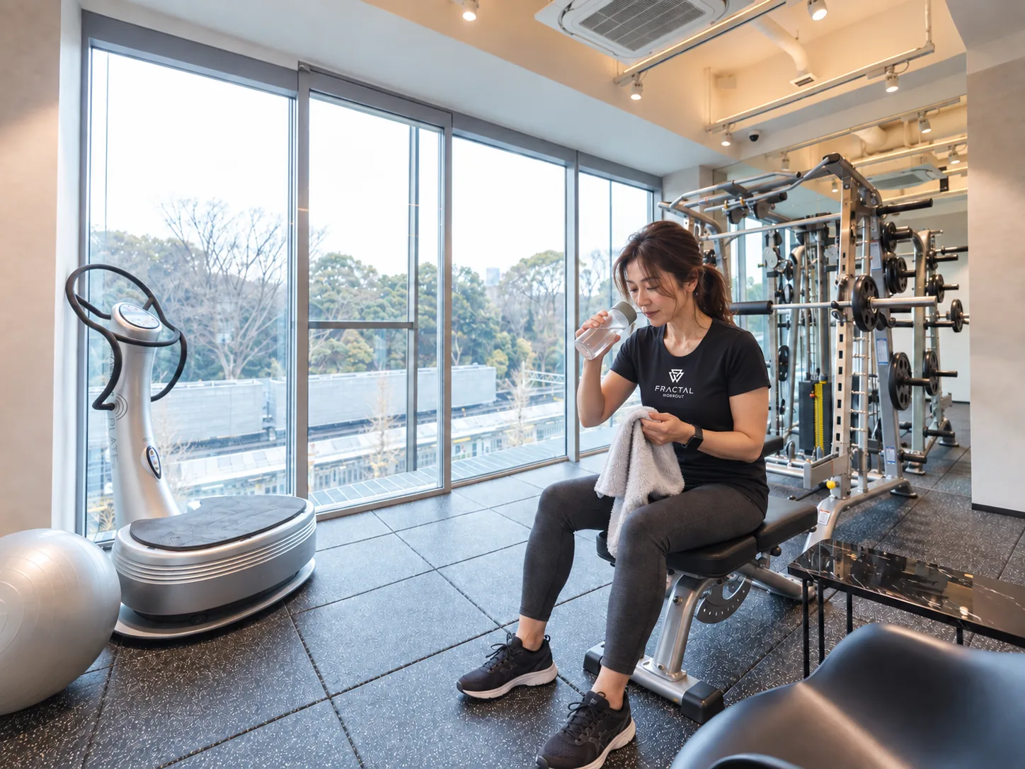FRACTAL WORKOUTへ土曜の午前に週1回通う50代女性の利用例